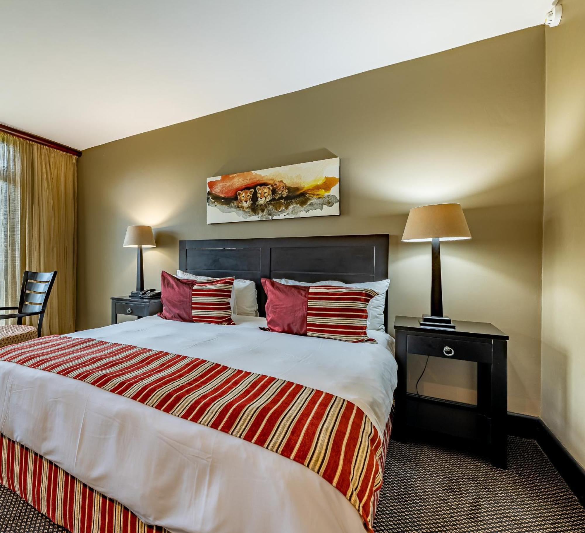 African Sky Hotels - Pine Lake Inn White River Bagian luar foto