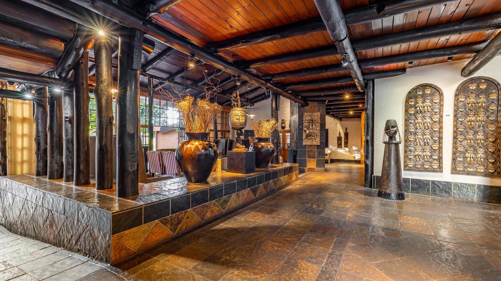 African Sky Hotels - Pine Lake Inn White River Bagian luar foto